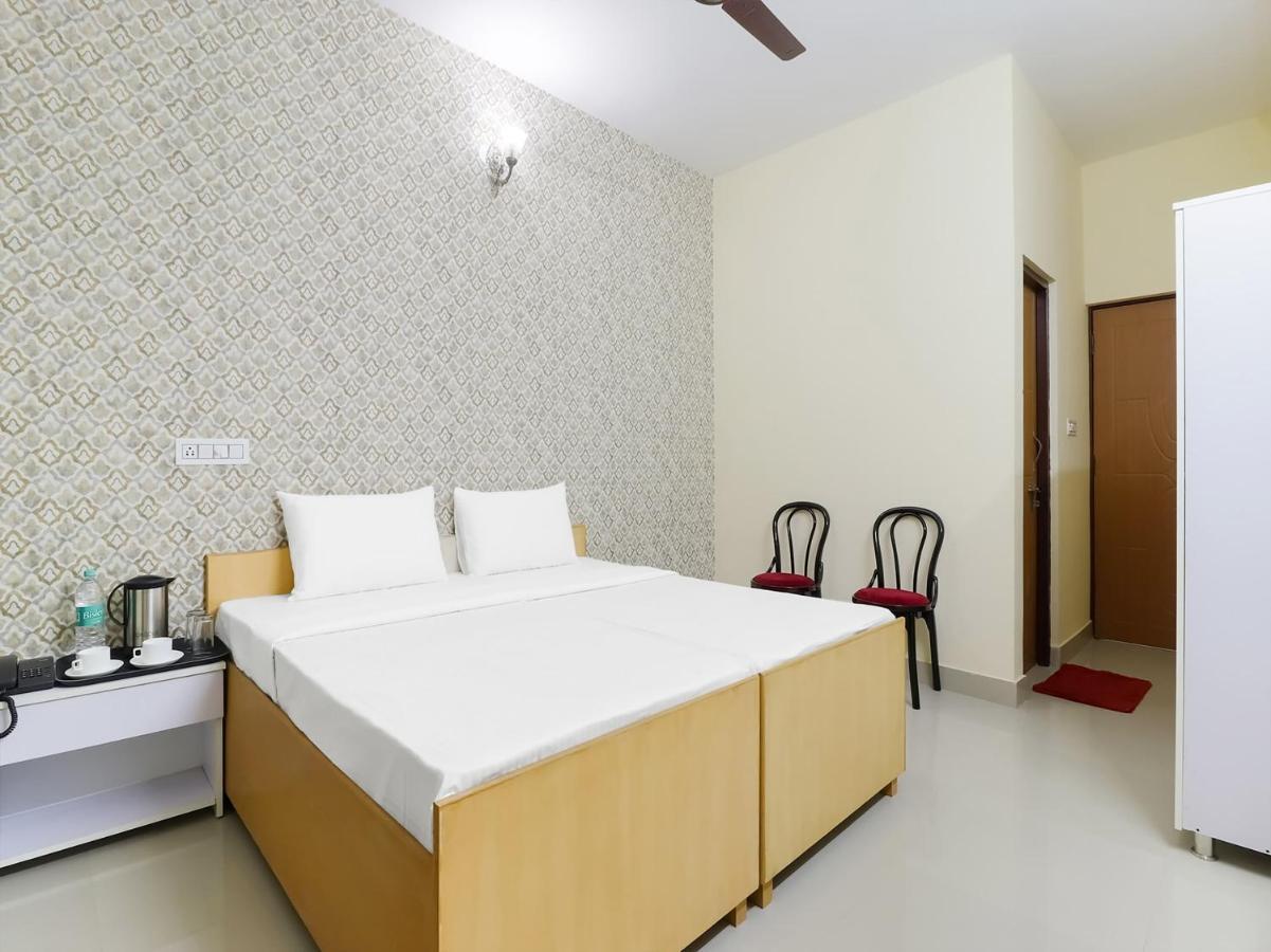 Oyo 84661 Lakshmi Home Stay Jhājra エクステリア 写真